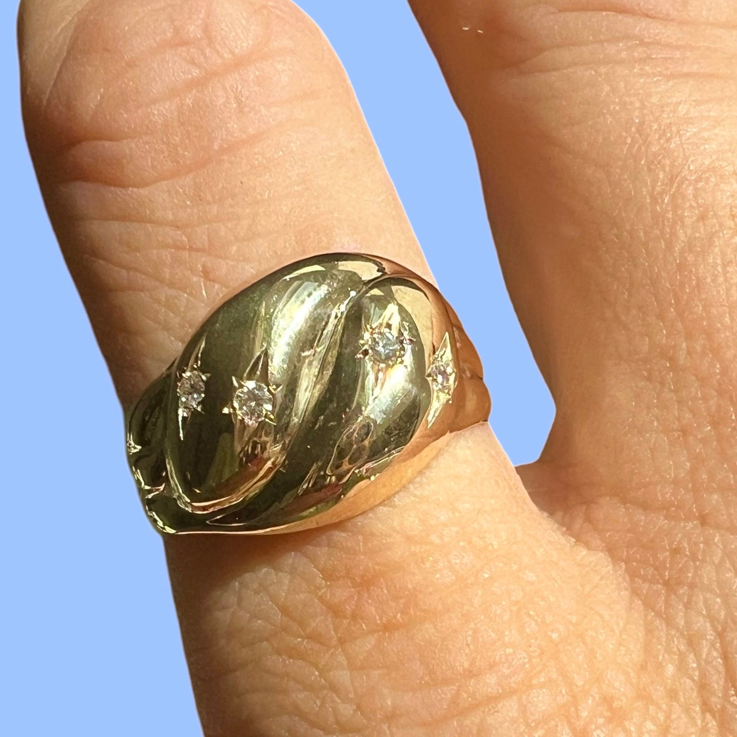 Vintage 9k Diamond Eyed Snake Ring